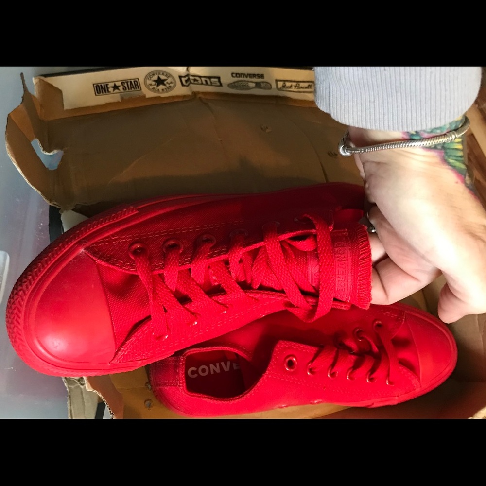 Converse